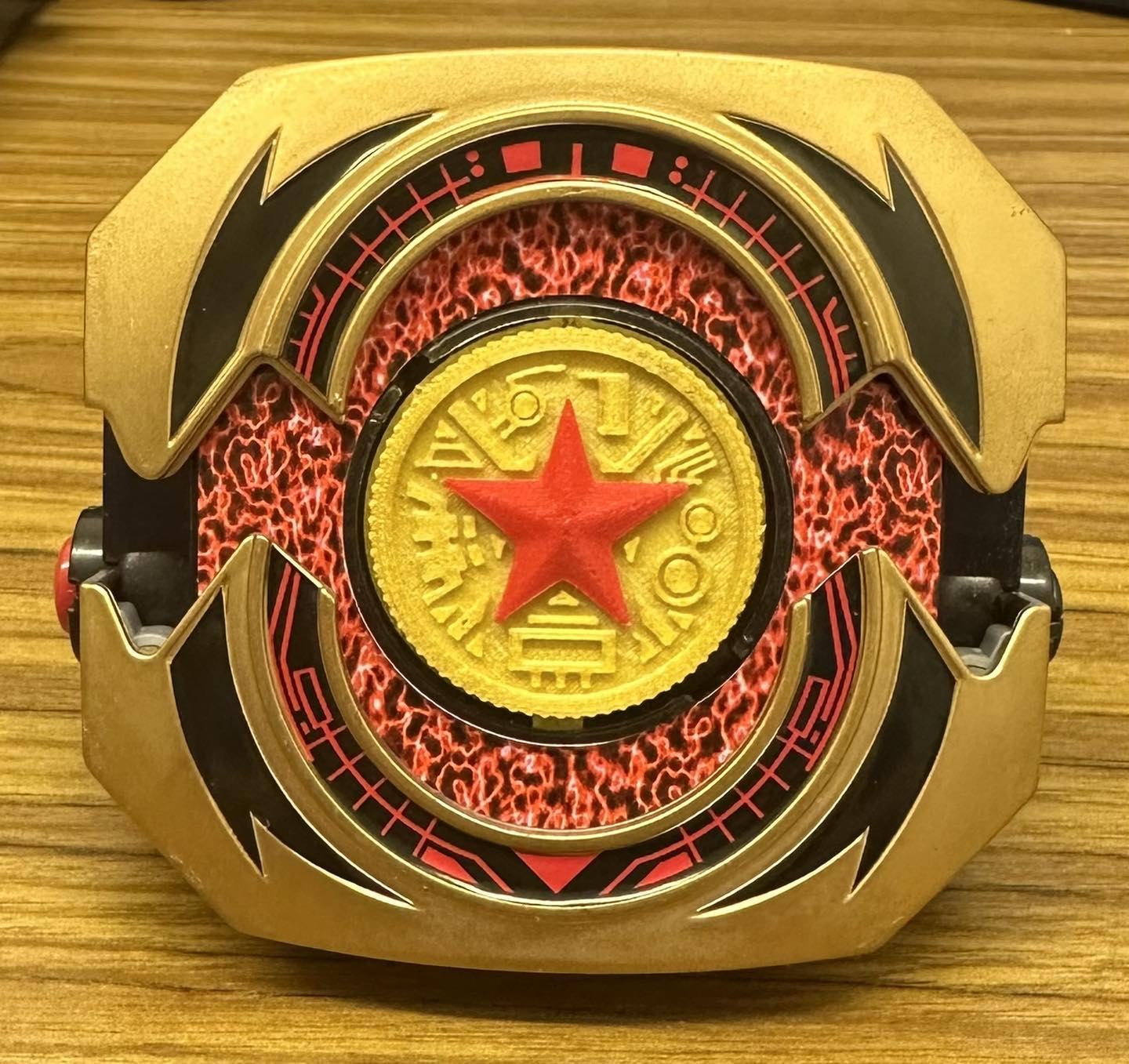 Lightning Morpher Lens Label